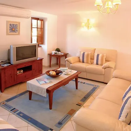 Sleeps 10 Pool Wifi Vila Aroal